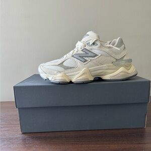 NWT New Balance 9060 Sea Salt